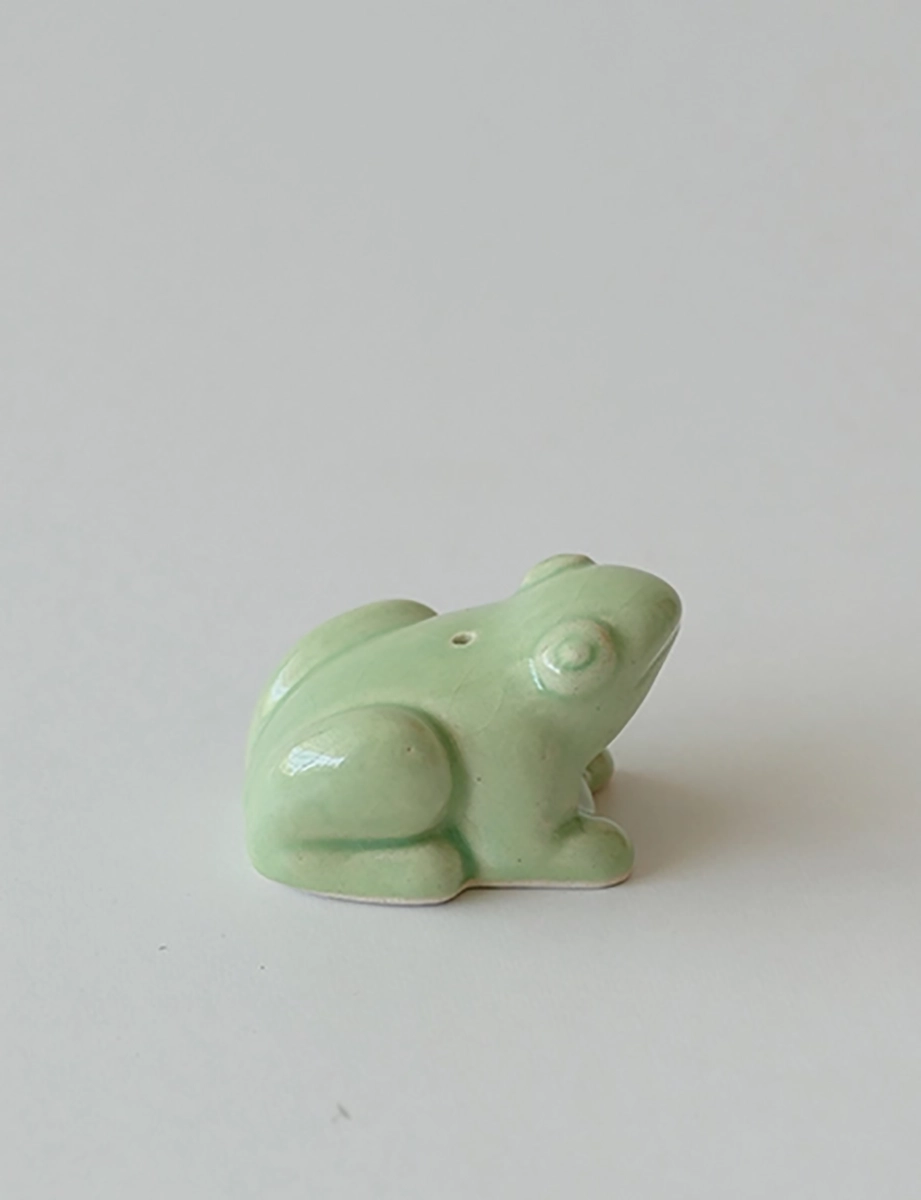 Frog Incense Holder view 2