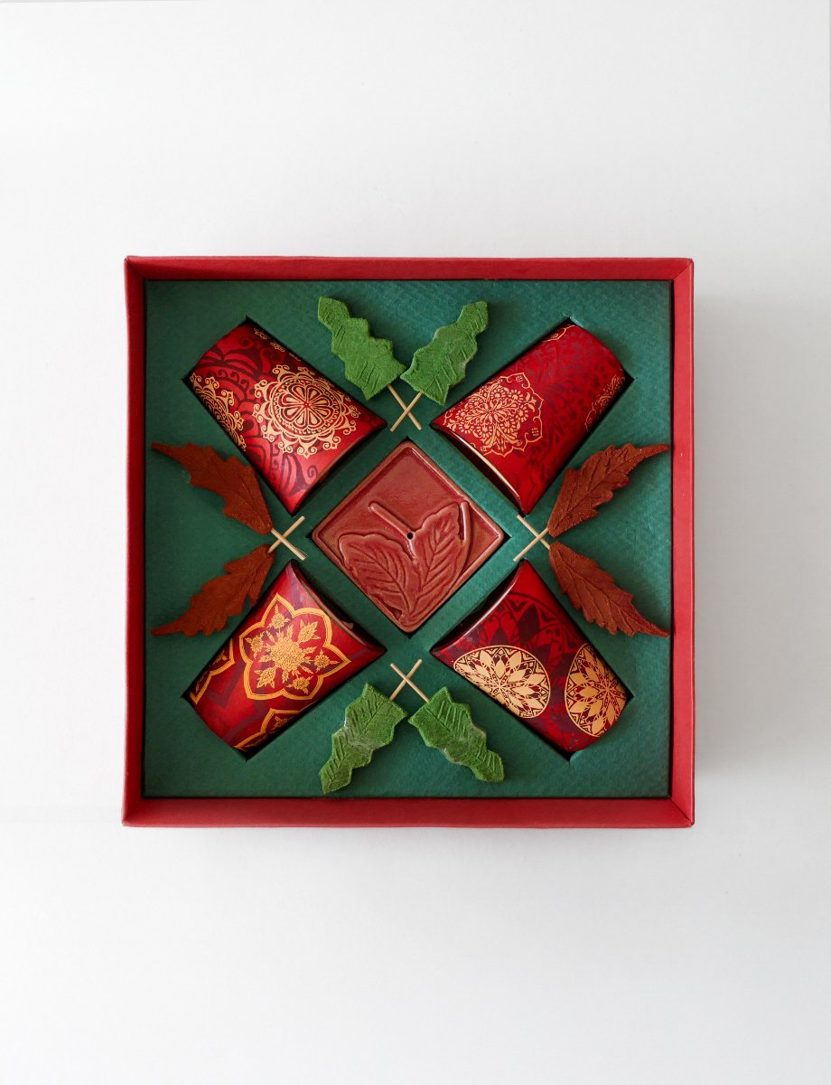 Holiday Hearth Fragrance Set view 3